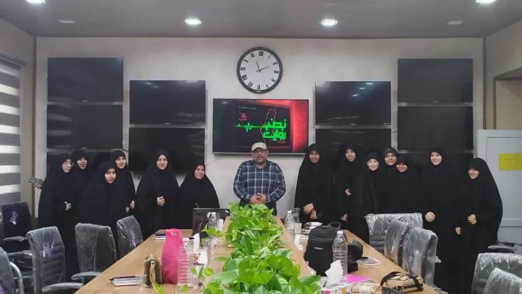 آقای خالقی و اعضا